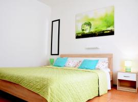 Rooms Vilma close to Rab City, Hotel in Rab