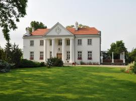 Restauracja - Hotel Pałacowa, hotel perto de Sítio Arqueológico de Biskupin, Rogowo