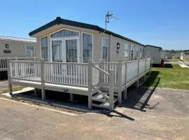 8 Berth caravan Skegness Golden Palm resort