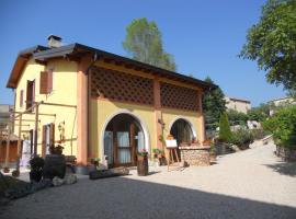 Le Bottesele, farm stay in San Zeno di Montagna