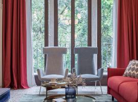 Palazzo Venere Apartments, хотел във Венеция