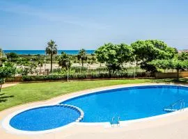 Gorgeous Apartment In Cabanes With House Sea View