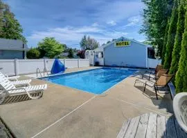 Brookside Inn & Cottages