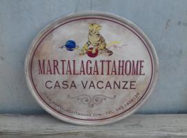 Martalagattahome, villa in San Felice del Benaco