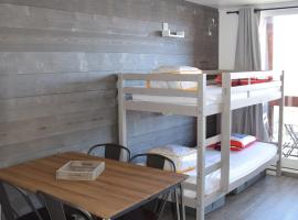 Appartement Studio rénové le Corbier 4 personnes 22m2 domaine les Sybelles Classé 2 étoiles label qualité le corbier, hotel i Villarembert