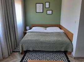 Gray House Apartmán, готель біля визначного місця Zlaté Louky, у місті Злате-Гори