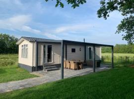 6 persoons chalet De Zeeuwse Rust Zeeland, khách sạn ở Sint Maartensdijk