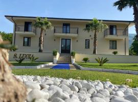 Affittacamere" SANTA LUCIA", povoljni hotel u gradu 'Roccarainola'