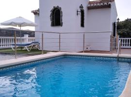 Villa Las Encinas COSTA DEL SOL, hotel em Torrox