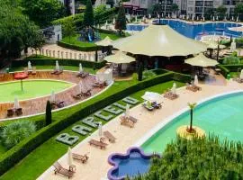 ROYAL BEACH - Modern & Private Apartments in center Sunny Beach