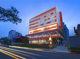 Starlet Hotel BSD City