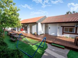 אירוח הר אודם, hotel v destinaci Odem