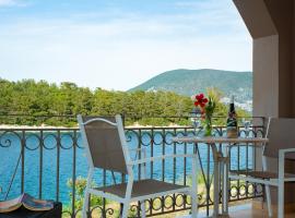 Leeward Suite @ Fiscardo Waterfront, apartma v mestu Fiskardho