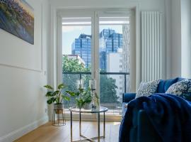 Warsaw Seasons by Alluxe Boutique Apartments, hotel near Warsaw Central Station, Warsaw