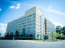 Lakehead University Residence and Conference Centre, albergue en Orillia