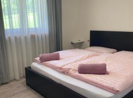 Al Tiglio Rooms, hotel s parkováním v destinaci La Valle