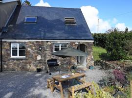 Y Bwthyn - Cosy Cottage with Parking, cottage a Begelly