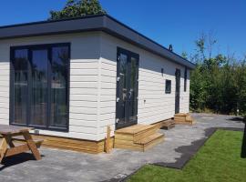 Chateau Quak, cabin in Petten