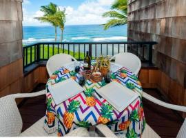 Sealodge D7-oceanfront with pool, BBQ, wifi ,free parking, secluded beach nearby, cabin in Princeville