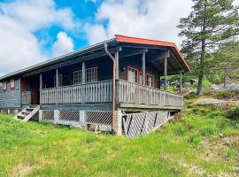 6 person holiday home in SERAL, hotel v mestu Hamkoll