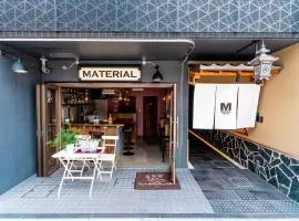 MATERIAL 府庁前