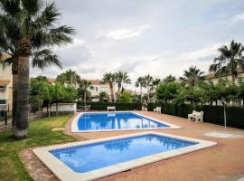 ADOSADO NUEVA OROPESA, hotel v destinácii Oropesa del Mar