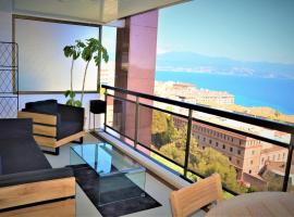 Grand T2 STANDING AJACCIO Proche centre et plages VUE PANORAMIQUE PARKING PRIVE, hotel berdekatan Ajaccio Town Hall, Ajaccio