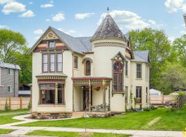 Moulin Rouge House Bed and Breakfast, hotel blizu znamenitosti Verizon Wireless Center, Mankato