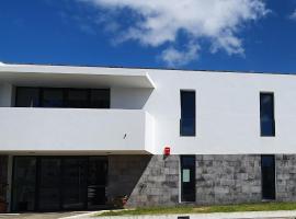 PIO XII - ALOJAMENTO LOCAL, hostal o pensió a Ponta Delgada