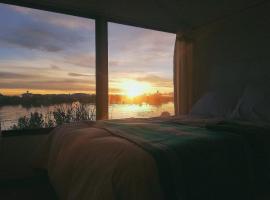 Habitacion vista Amanecer, los Uros、Amantaniのロッジ