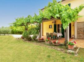 Holiday Home La Pergola by Interhome, vakantiewoning in Montemaggiore al Metauro