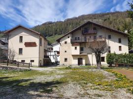 Casa Guigas, viešbutis mieste Pragelato