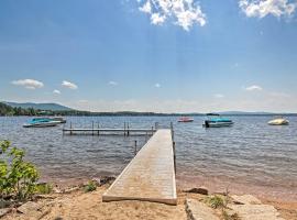 Idyllic Ossipee Escape with Deck and Private Hot Tub!, hotel sa Ossipee