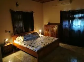 ROMO house, cheap hotel in Cotonou