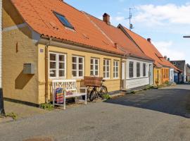 Hyggeligt gammelt fiskerhus i Marstal, bolig ved stranden i Marstal