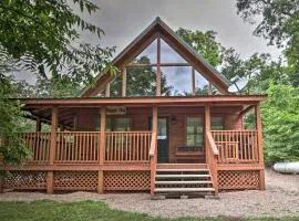 The Moonshine Cabin Hot Tub, 3 Mi to Dollywood