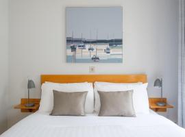 The Eyre Square Townhouse