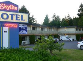 Skylite Motel, hotell i Parksville