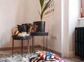 Appartement ForRest - balcon privé et piscine, près de Lyon