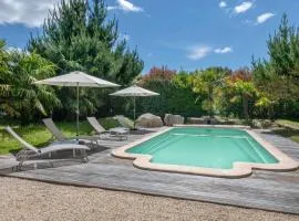 Vacances détente dans cette maison avec piscine à Crac'h