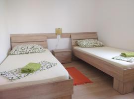 Apartments Booky, hotel i Novalja