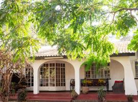 The Ad Lib Executive lodge, hotel near Old Town Mall, Lilongwe