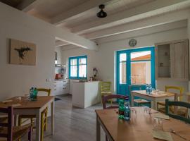 La Vecchia Dimora, bed & breakfast i Marrùbiu