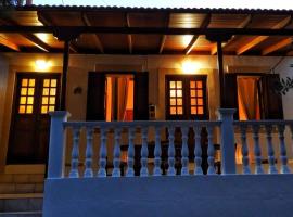 Traditional Villa Efterpi, appartamento a Calchi (Halki)