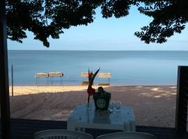 Chalés Casa de Vidro, penzion v destinaci Alter do Chão