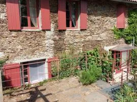 La Rustique, maison de charme proche Carcassonne - jardin, wifi, tout équipée