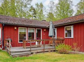 8 person holiday home in V T、Vätöのホテル