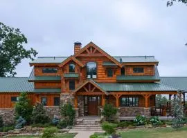 Luxury Family Retreat - Greers Ferry Lake!