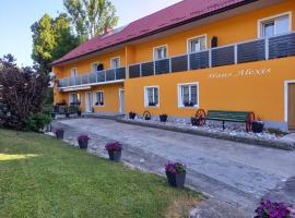 Haus Alexis, hotel i Faak am See