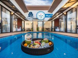 Thames Tara Private Pool Villa Rawai Phuket - SHA Extra Plus, hotel in Rawai Beach